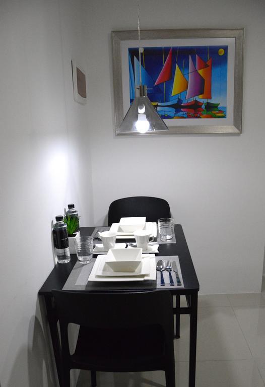 Jazz Makati Luxury Apartment Manila Exterior foto