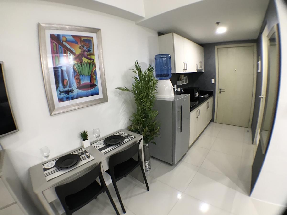 Jazz Makati Luxury Apartment Manila Exterior foto
